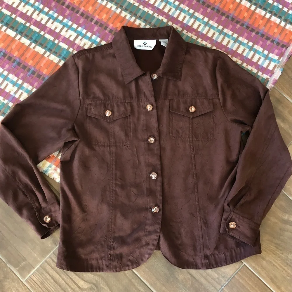 Button Down Erin London Size Medium - Picture 2 of 12